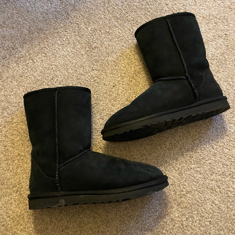 UGG Classic Short Winter Boots